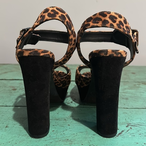 Women’s Mossimo Suede Leopard Print Chunky Platform Pumps Size 7.5 - Picture 4 of 7
